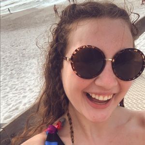 Meet your Posher, Ella jane